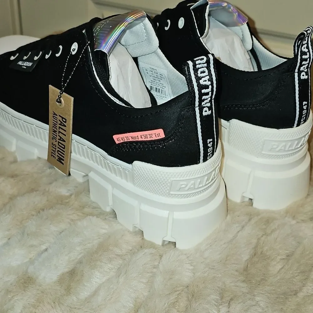 Palladium stylish sneakers